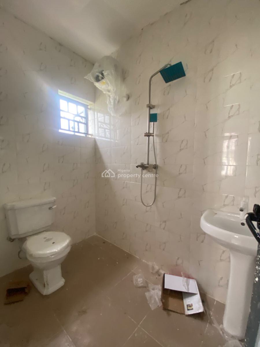 an Executive Two Bedroom Flat, Cedar Crest Estate Around Blenco Mall Sangotedo Ajah, Lekki, Lagos, Flat / Apartment for Rent