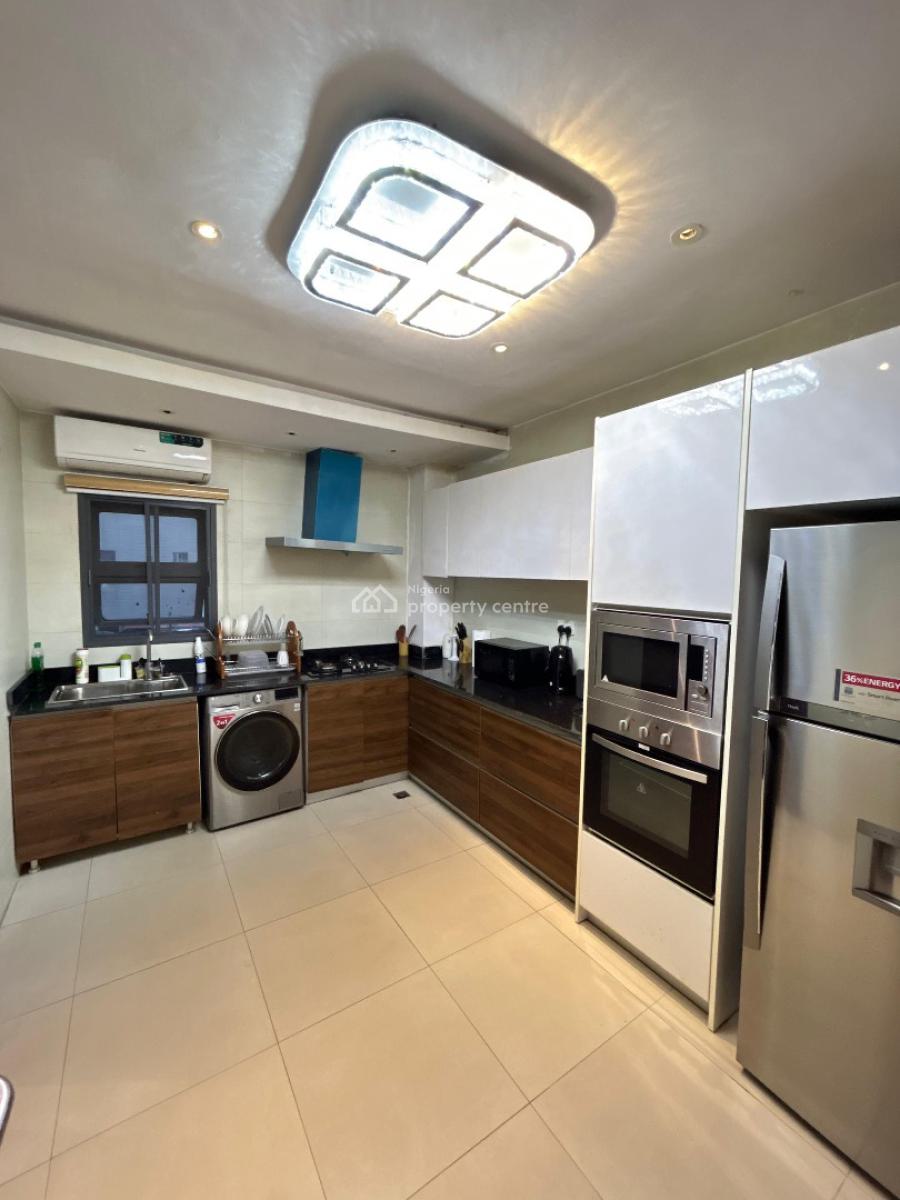 Luxury 2 Bedroom Apartment with Ps5 Console, Qmb, Lekki Phase One (right), Lekki, Lagos, Flat / Apartment Short Let