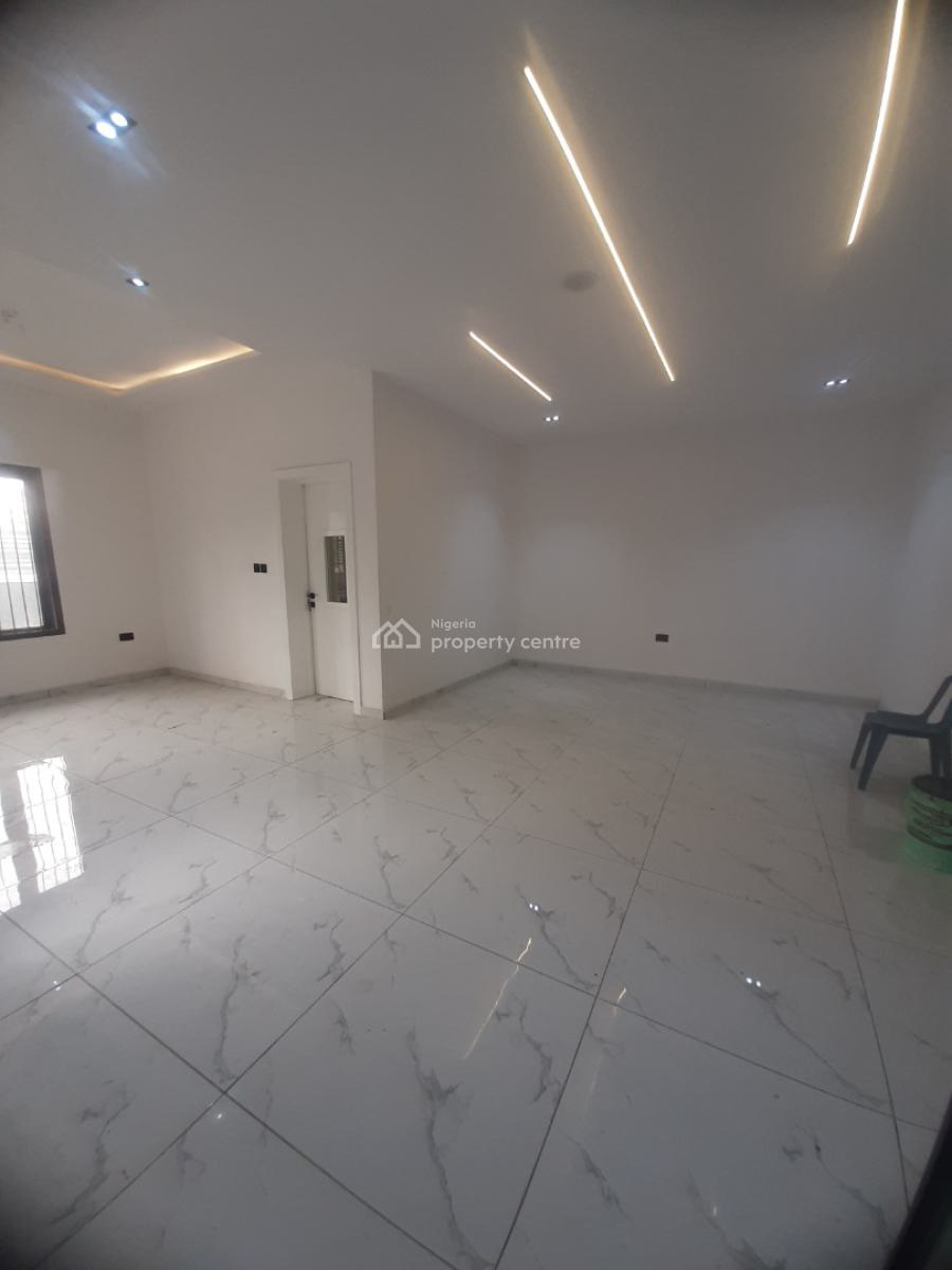 Brand New and Well Finished and Serviced with 24/7 Power Supply 4 Bedr, Lekki Phase 1, Lekki, Lagos, House for Sale