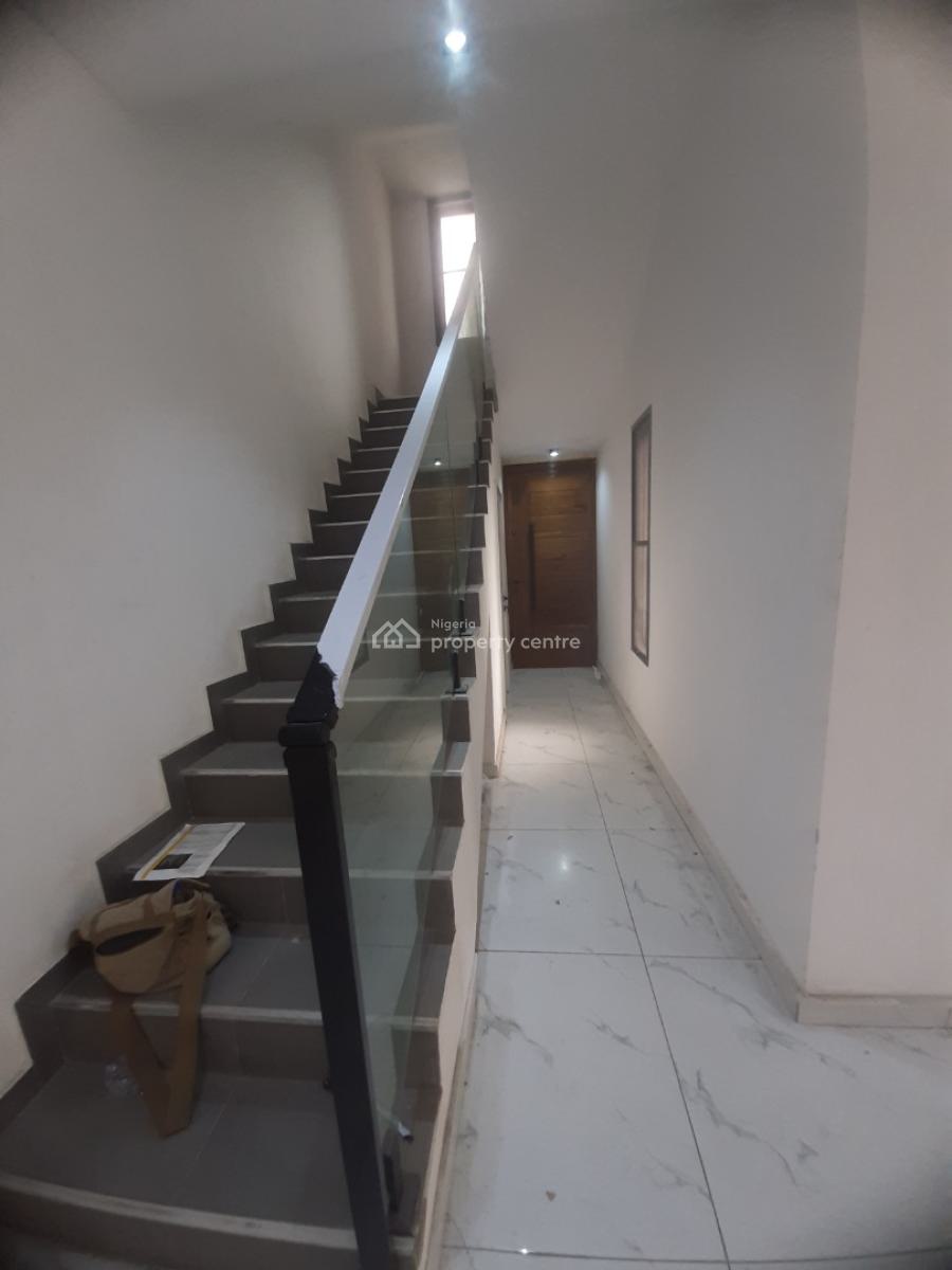 Brand New and Well Finished and Serviced with 24/7 Power Supply 4 Bedr, Lekki Phase 1, Lekki, Lagos, House for Sale
