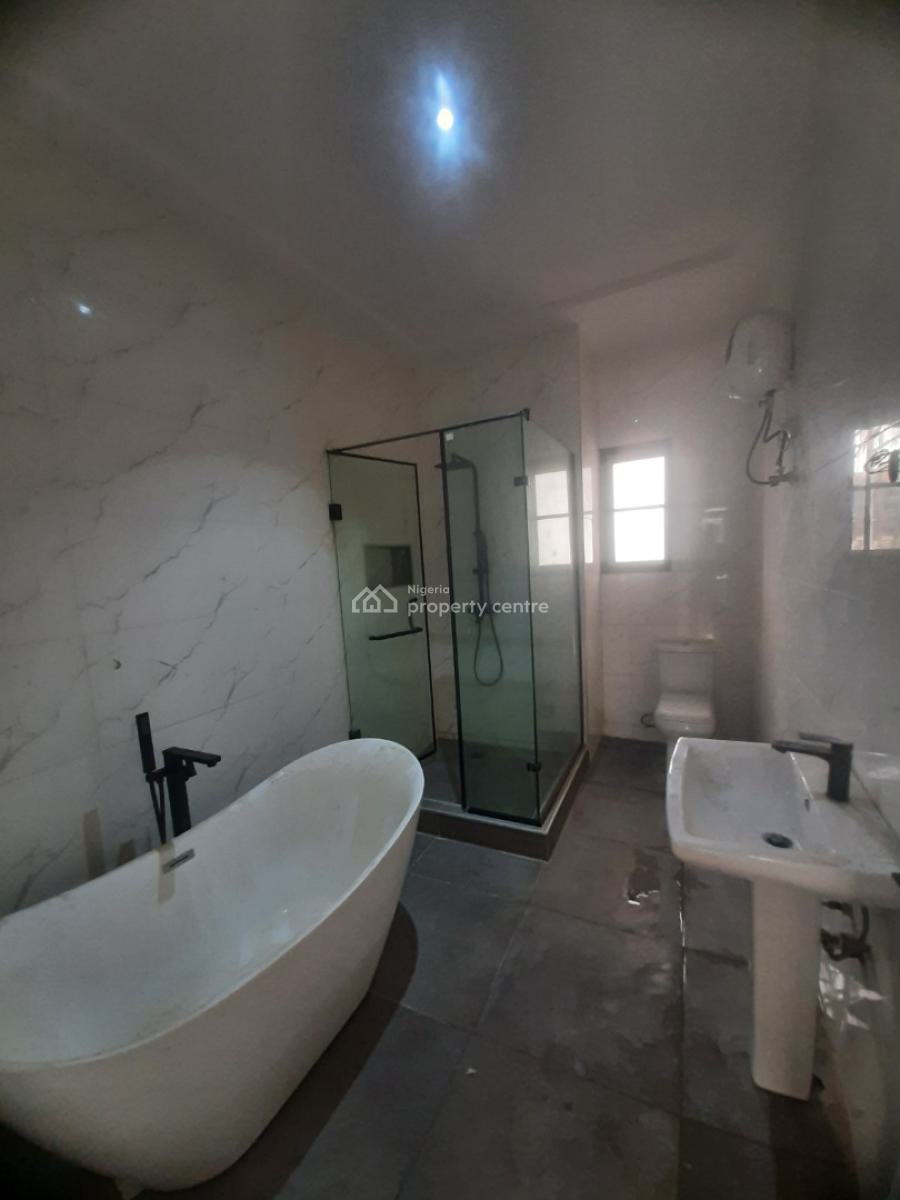 Brand New and Well Finished and Serviced with 24/7 Power Supply 4 Bedr, Lekki Phase 1, Lekki, Lagos, House for Sale