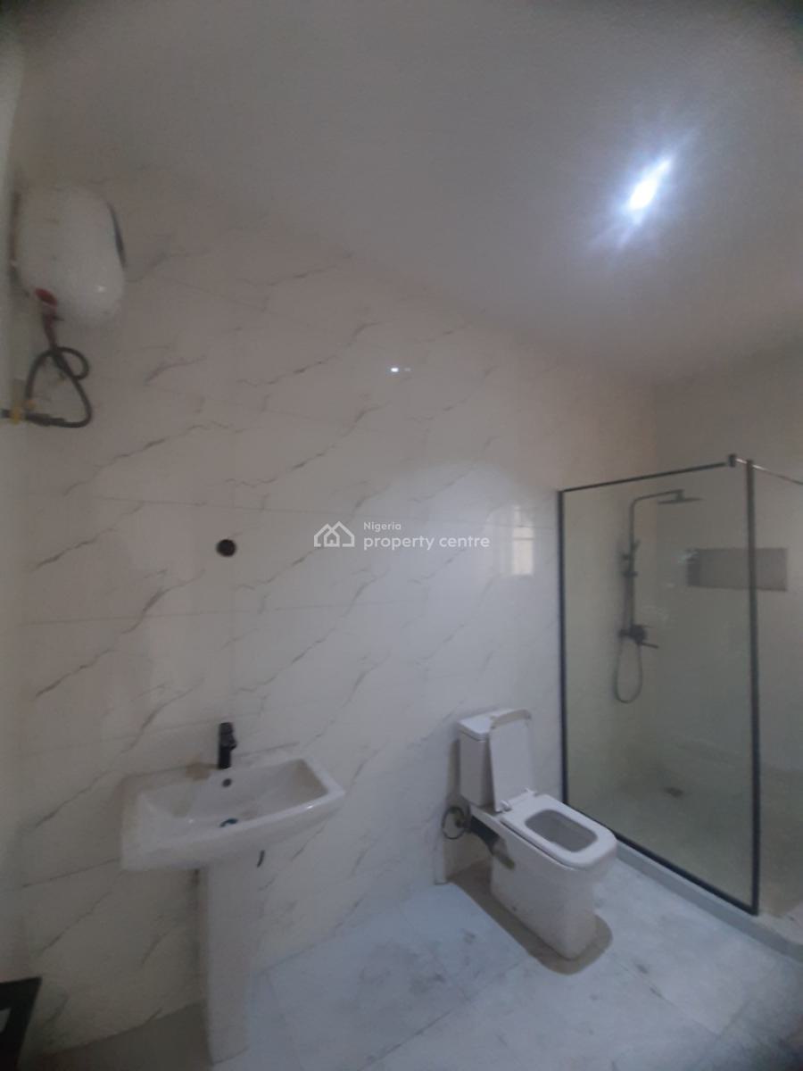 Brand New and Well Finished and Serviced with 24/7 Power Supply 4 Bedr, Lekki Phase 1, Lekki, Lagos, House for Sale