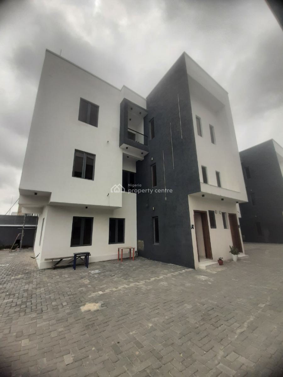 Brand New and Well Finished and Serviced with 24/7 Power Supply 4 Bedr, Lekki Phase 1, Lekki, Lagos, House for Sale