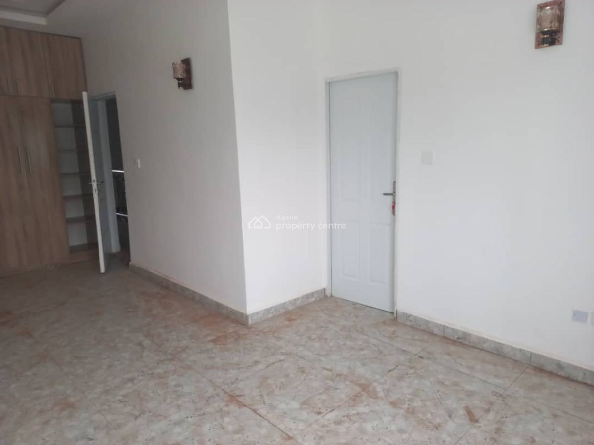 4 Bedrooms Terrace, By Catholic Church, Gaduwa, Abuja, Terraced Duplex for Rent