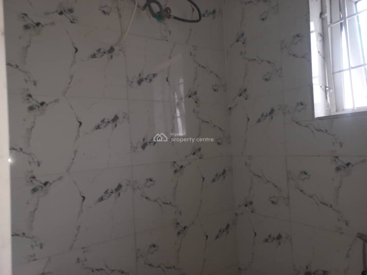 4 Bedrooms Terrace, By Catholic Church, Gaduwa, Abuja, Terraced Duplex for Rent