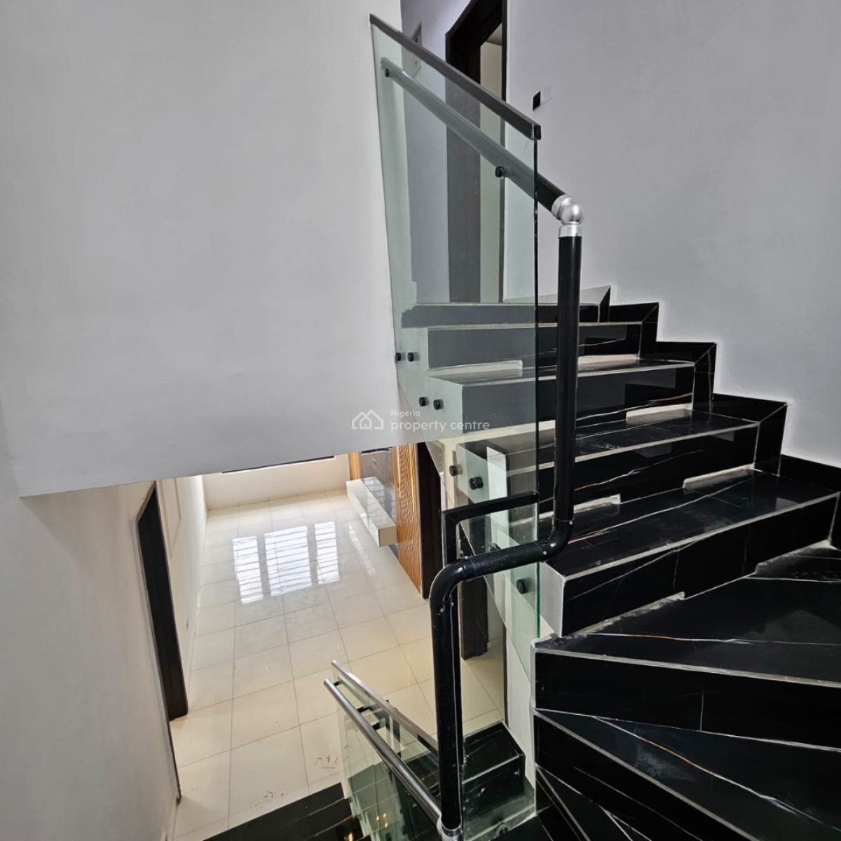 5 Bedroom House in Lekki, 2nd Toll Gate, Lekki, Lekki, Lagos, Detached Duplex for Sale
