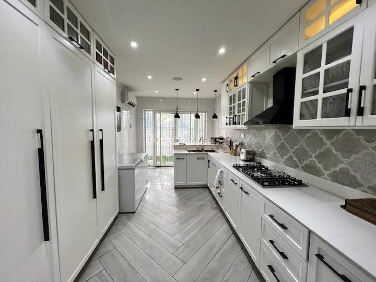 Premium 4-bedroom Apartment, Courtyard/golf Course View & Ocean View, Ikoyi, Lagos, Flat / Apartment Short Let