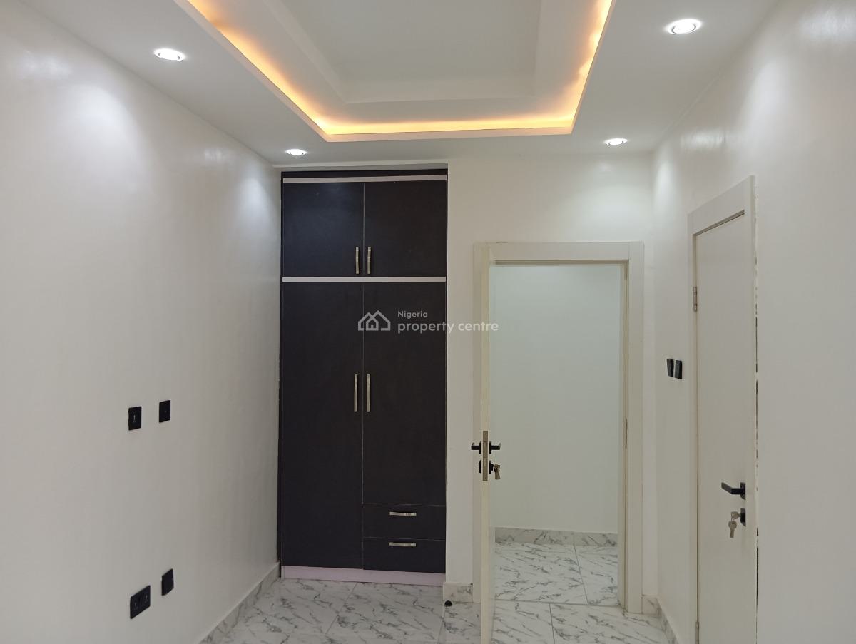 Solar Powered Brand New Lux 5 Bedroom Triplex, Lakowe, Ibeju Lekki, Lagos, Terraced Duplex for Rent