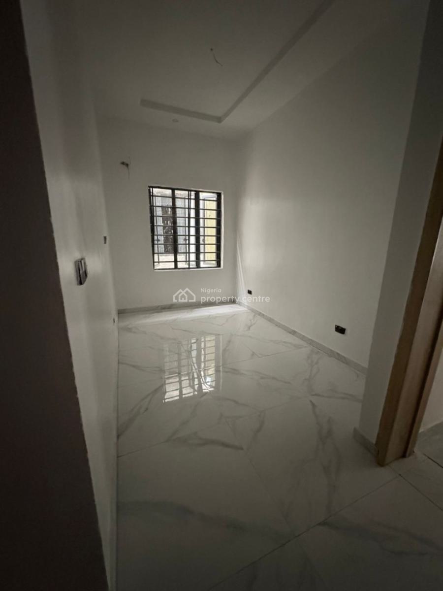 Shared Apartment, Mahami Pharmacy Street, Before Oba Amusa Street, Royal Pine Gate 3, Or, Lekki, Lagos, Self Contain (single Rooms) for Rent