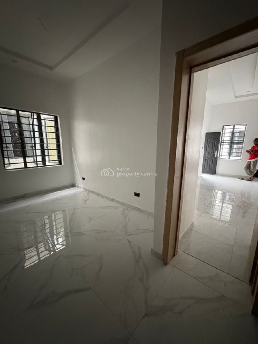 Shared Apartment, Mahami Pharmacy Street, Before Oba Amusa Street, Royal Pine Gate 3, Or, Lekki, Lagos, Self Contain (single Rooms) for Rent