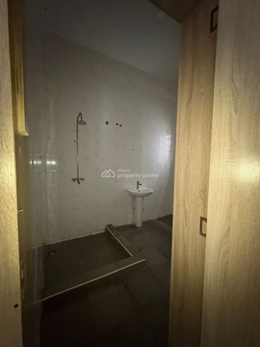 Shared Apartment, Mahami Pharmacy Street, Before Oba Amusa Street, Royal Pine Gate 3, Or, Lekki, Lagos, Self Contain (single Rooms) for Rent