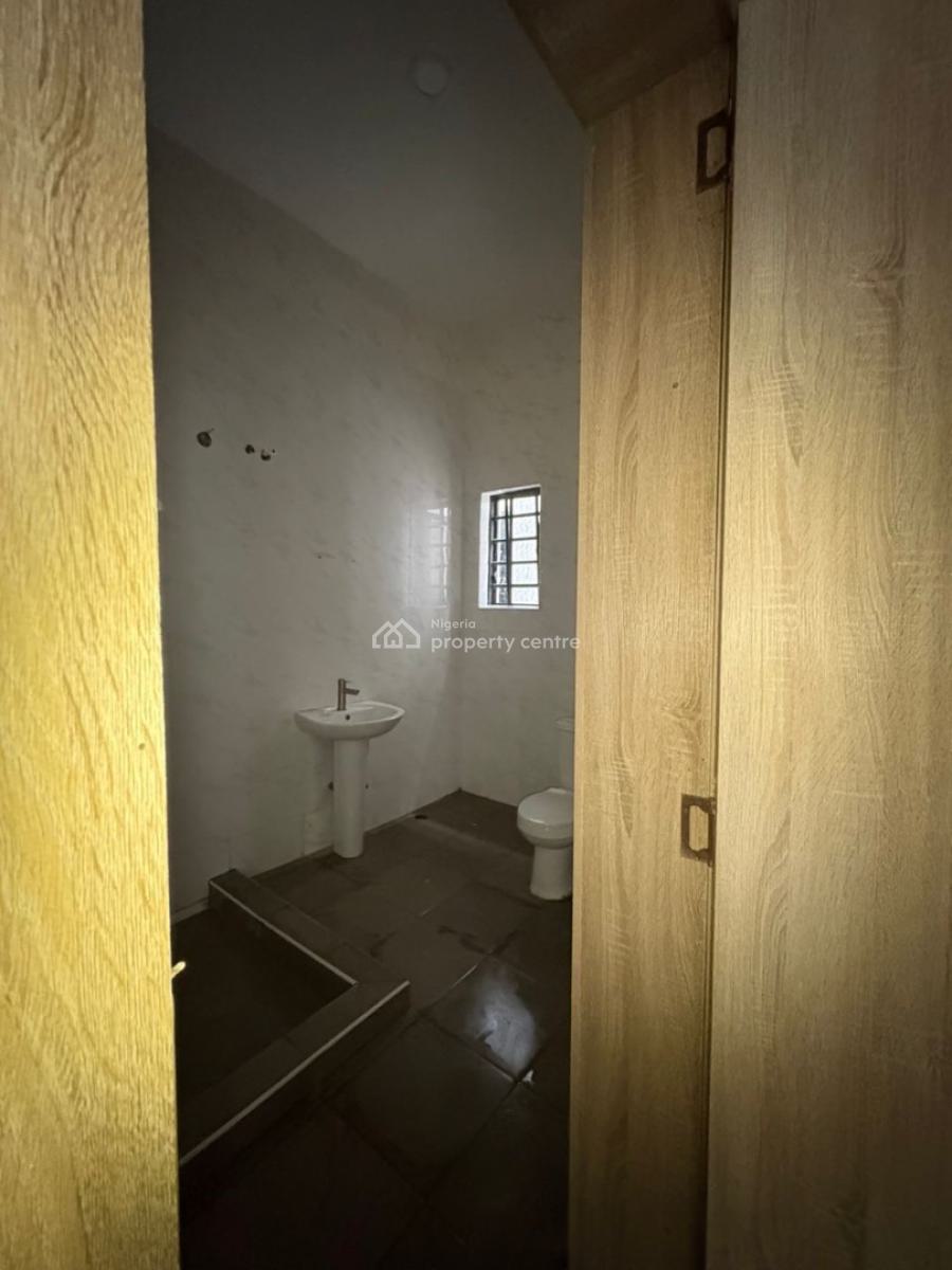 Shared Apartment, Mahami Pharmacy Street, Before Oba Amusa Street, Royal Pine Gate 3, Or, Lekki, Lagos, Self Contain (single Rooms) for Rent