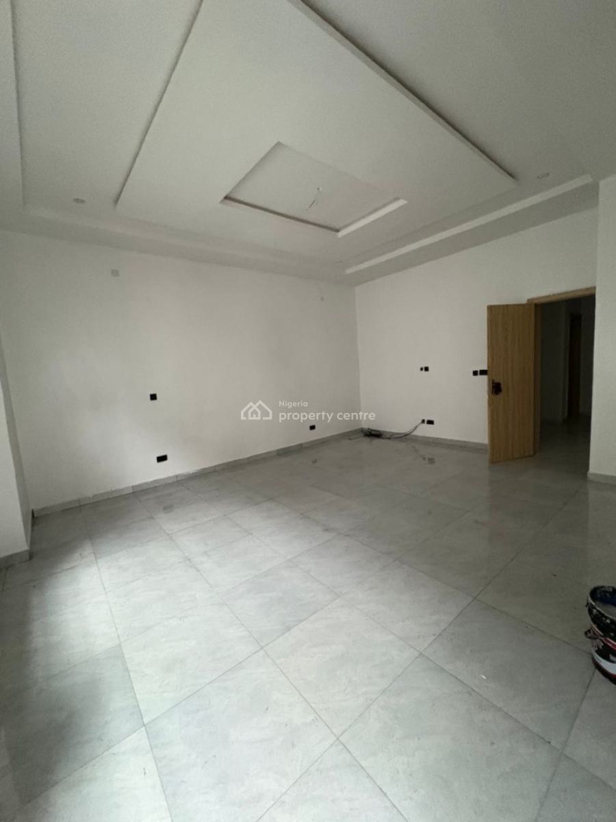 Shared Apartment, Mahami Pharmacy Street, Before Oba Amusa Street, Royal Pine Gate 3, Or, Lekki, Lagos, Self Contain (single Rooms) for Rent