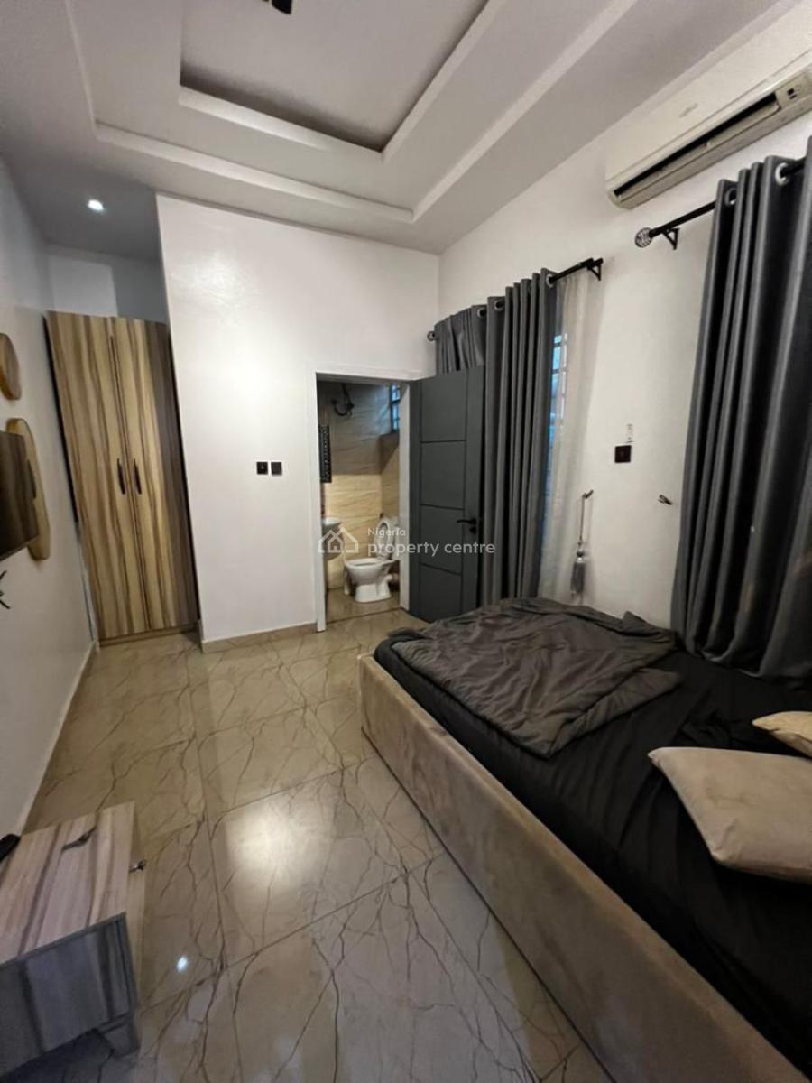 Four Bedroom Self Compound at Osapa, Osapa London, Lekki Phase 2, Lekki, Lagos, Flat / Apartment for Rent