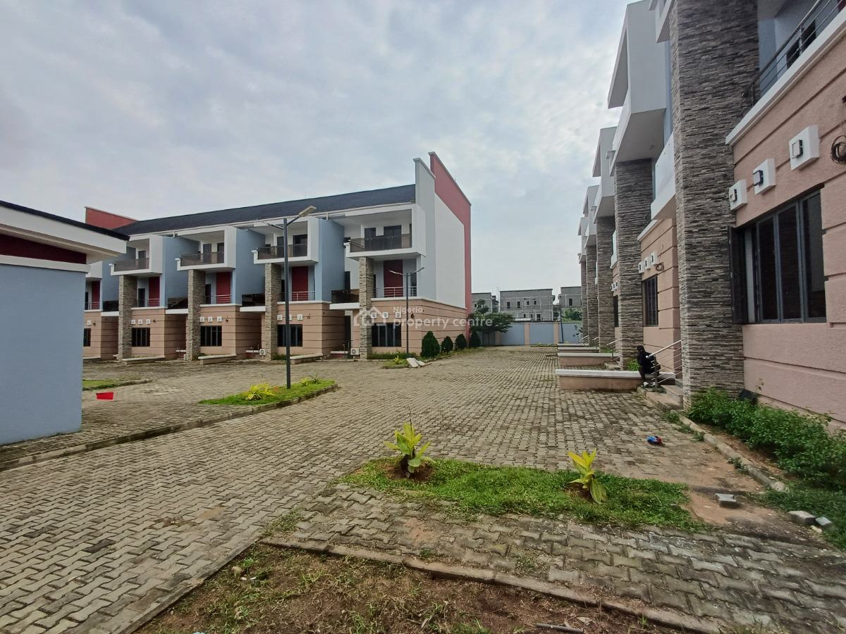 Brand New 4-bedroom Terrace Duplex with Bq, Guzape District, Abuja, Terraced Duplex for Rent