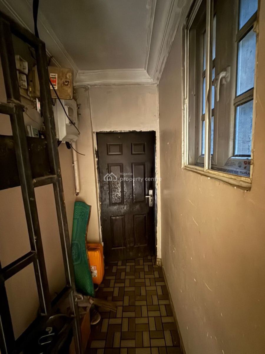 2 Bedroom with One Living Room, Zone 2, Wuse, Abuja, Block of Flats for Sale
