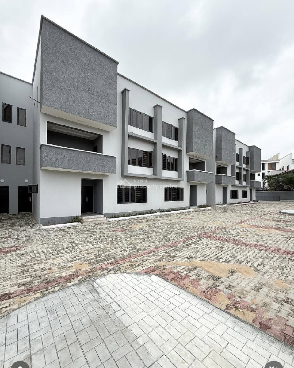 4bedroom Terrace Duplex with Bq, Ologolo Lekki, Ologolo, Lekki, Lagos, Detached Duplex for Sale