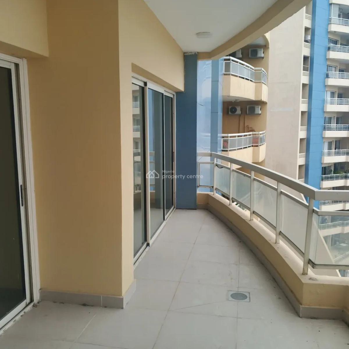 3 Bedrooms 7th Floor Tastefully Finished Water Front & Bq, Ikoyi Banana Island, Banana Island, Ikoyi, Lagos, Block of Flats for Sale