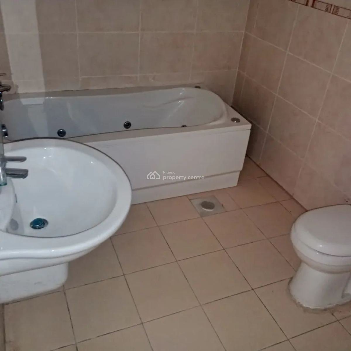 3 Bedrooms 7th Floor Tastefully Finished Water Front & Bq, Ikoyi Banana Island, Banana Island, Ikoyi, Lagos, Block of Flats for Sale