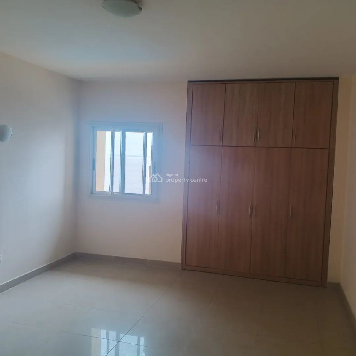 3 Bedrooms 7th Floor Tastefully Finished Water Front & Bq, Ikoyi Banana Island, Banana Island, Ikoyi, Lagos, Block of Flats for Sale