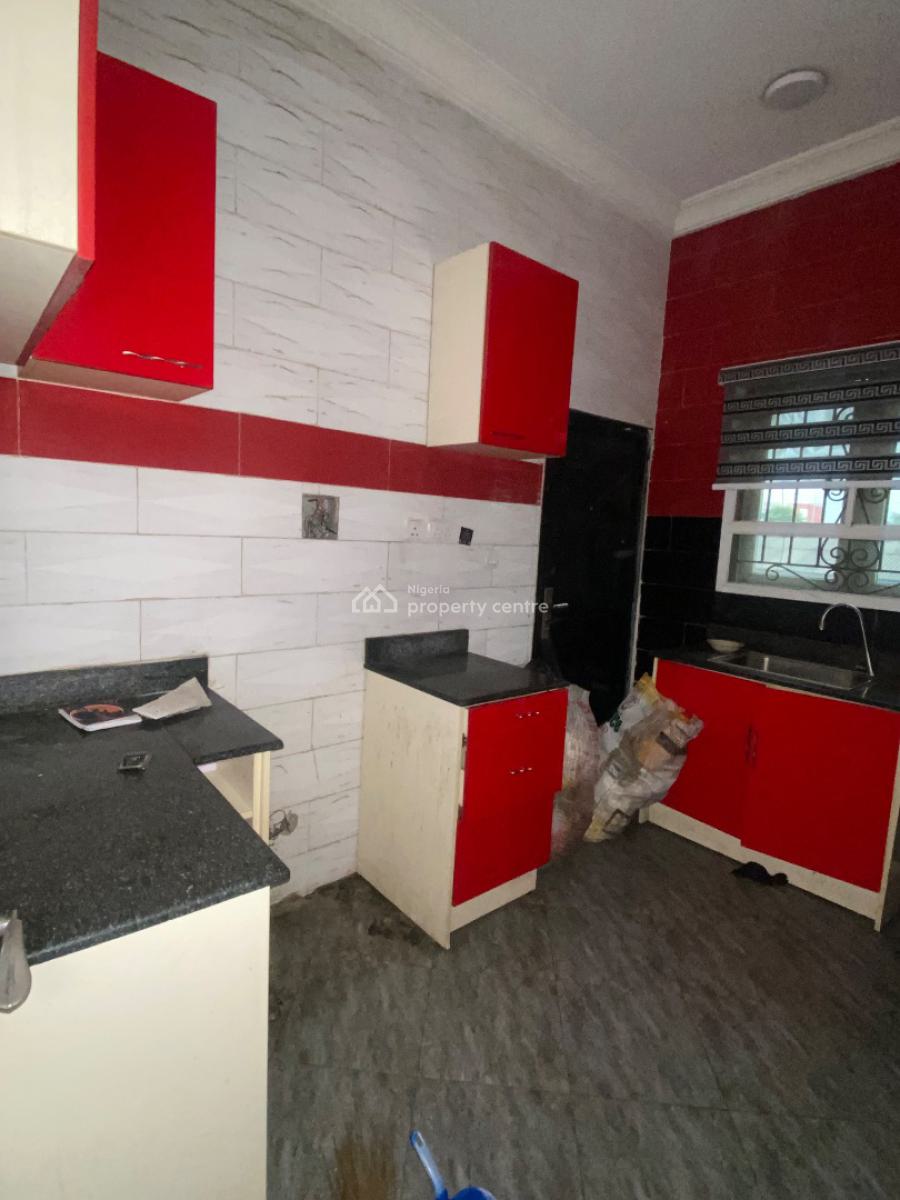 Luxury Spacious Serviced 2 Bedroom Flat, Chevron Lekki Lagos, Lekki, Lagos, Flat / Apartment for Rent