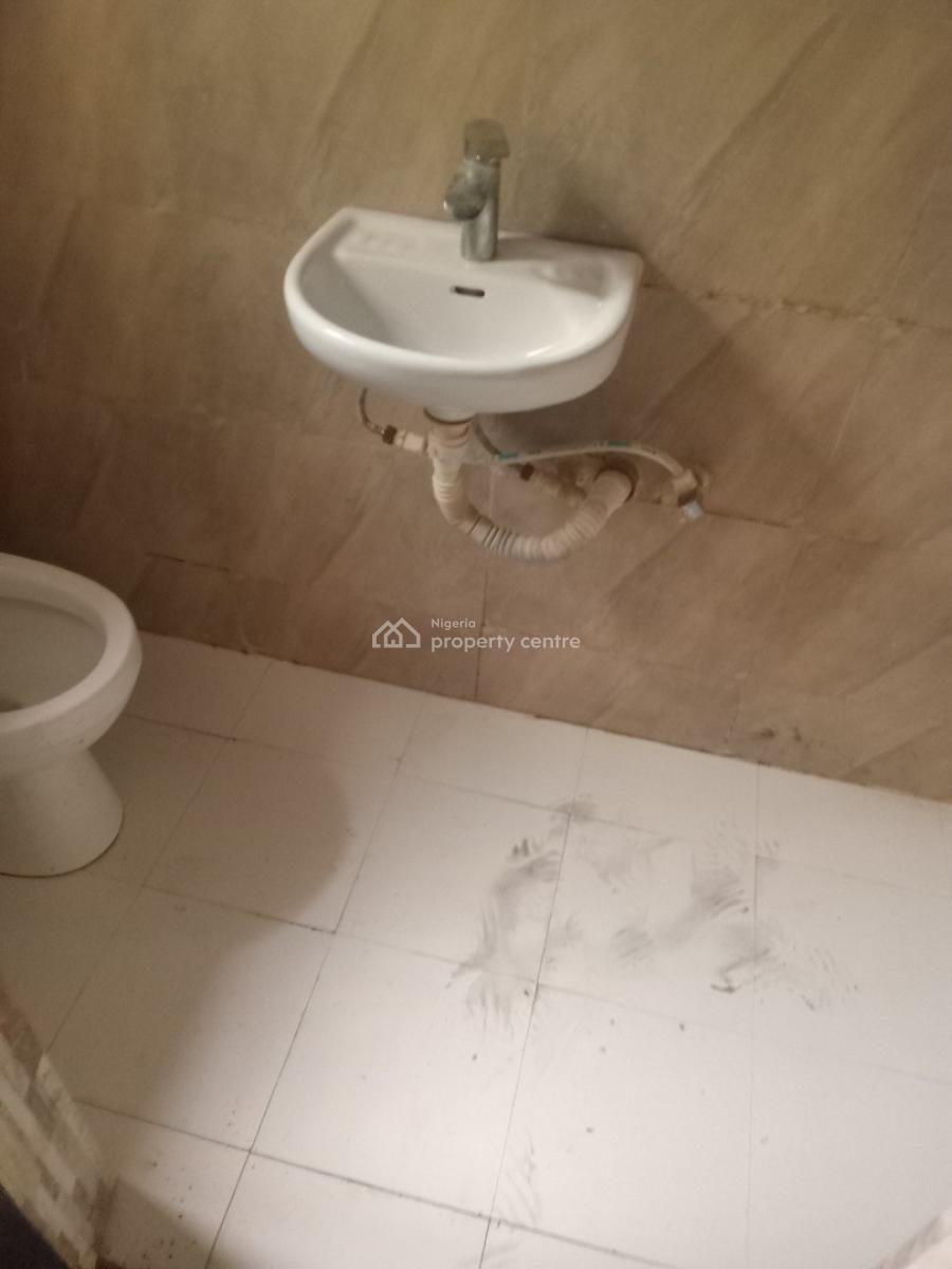 a Luxurious Standard Self Contained Apartment with Standard Shared Kit, Chevy View Estate Chevron Drive, Lekki, Lagos, Self Contain (single Rooms) for Rent