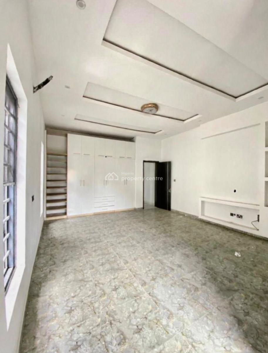Distress Deal! Brand New 4 Bedroom Semi Detached Duplex with Bq, Located in a Serene and Secured Estate. Do Not Miss This Offer!, Lekki, Lagos, Semi-detached Duplex for Sale