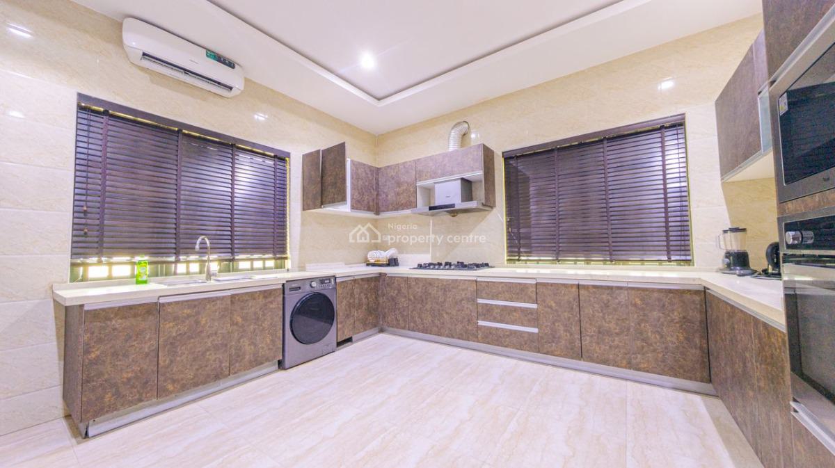 Luxury 3 Bedroom Apartment, Lekki Right, Lekki, Lagos, Flat / Apartment Short Let