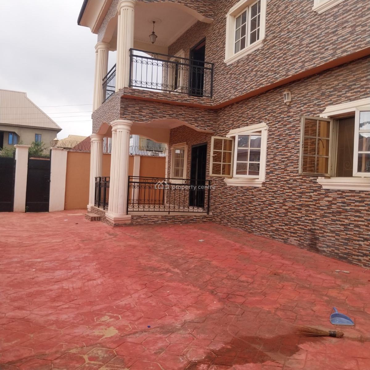 Lovely 4 Bedroom  Duplex  with 2 Units of 2 Bedroom Flat, Magboro, Magboro, Ogun, Detached Duplex for Sale