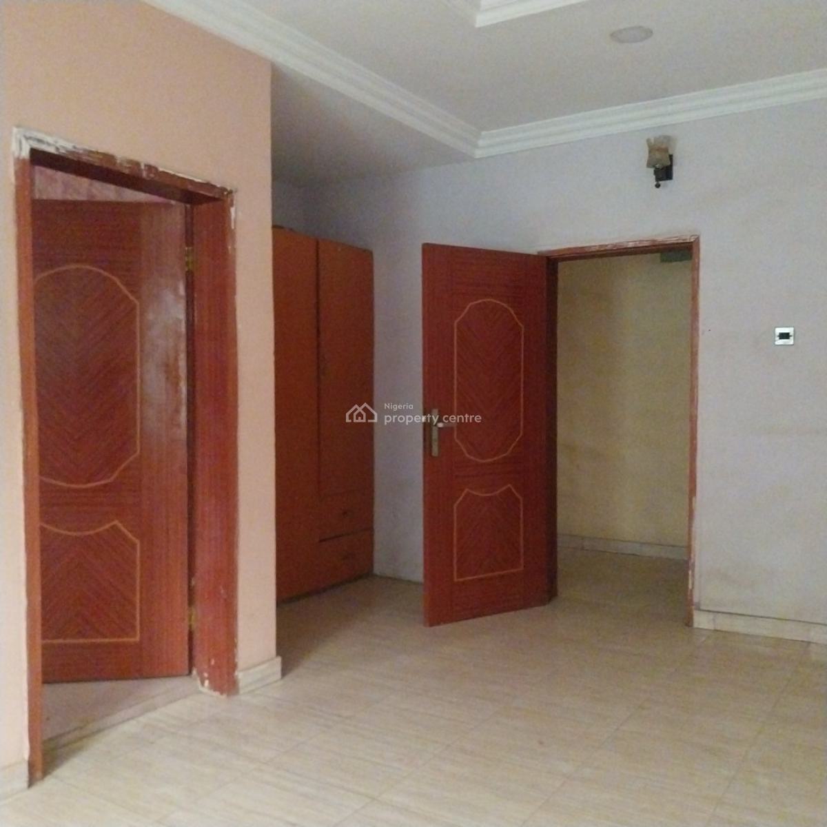 Lovely 4 Bedroom  Duplex  with 2 Units of 2 Bedroom Flat, Magboro, Magboro, Ogun, Detached Duplex for Sale
