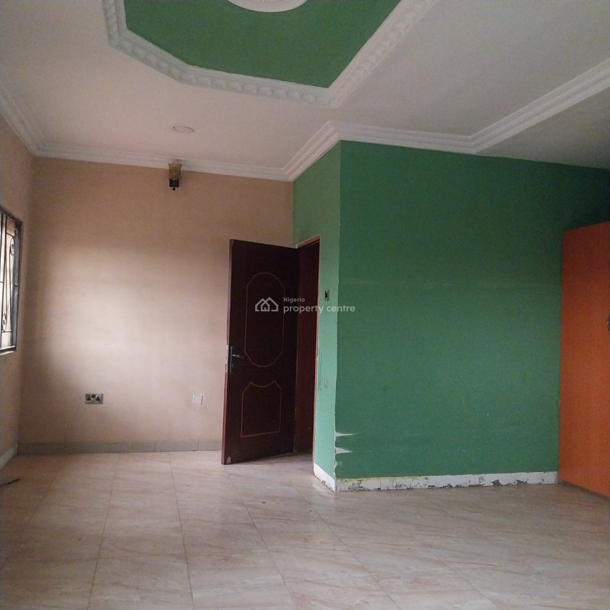 Lovely 4 Bedroom  Duplex  with 2 Units of 2 Bedroom Flat, Magboro, Magboro, Ogun, Detached Duplex for Sale