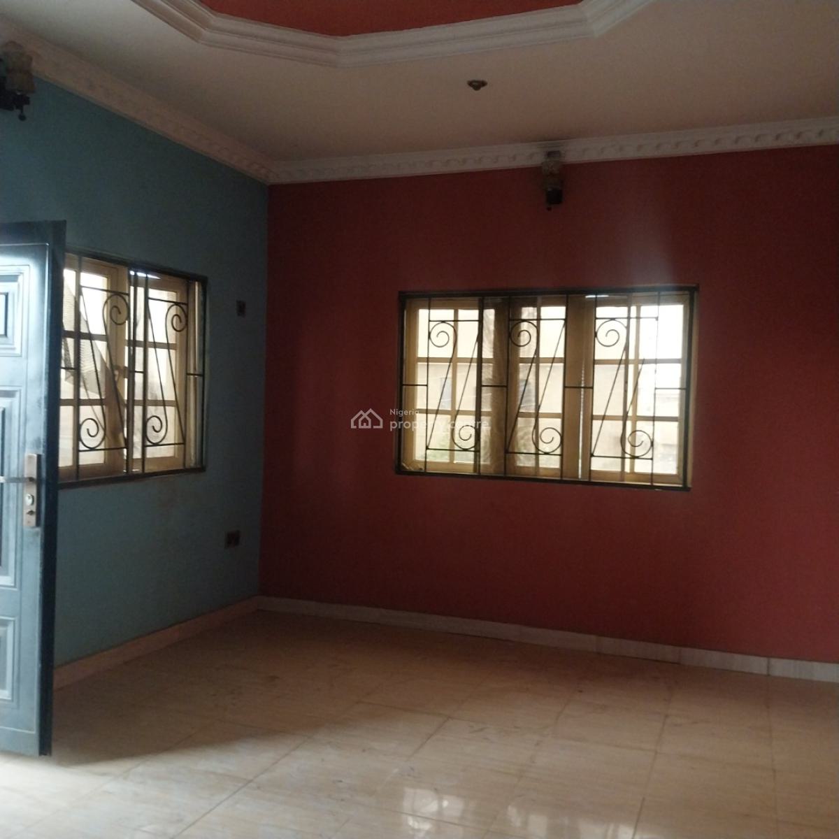 Lovely 4 Bedroom  Duplex  with 2 Units of 2 Bedroom Flat, Magboro, Magboro, Ogun, Detached Duplex for Sale