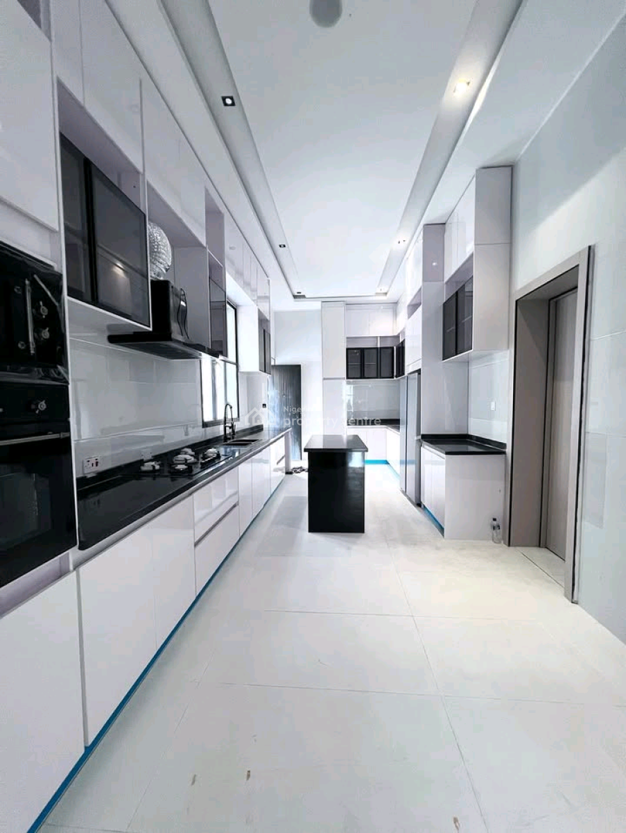N330m Ikota Lekki Luxurious Duplex with Swimming*   5bedrooms Full, Ikota, Lekki, Lagos, House for Sale