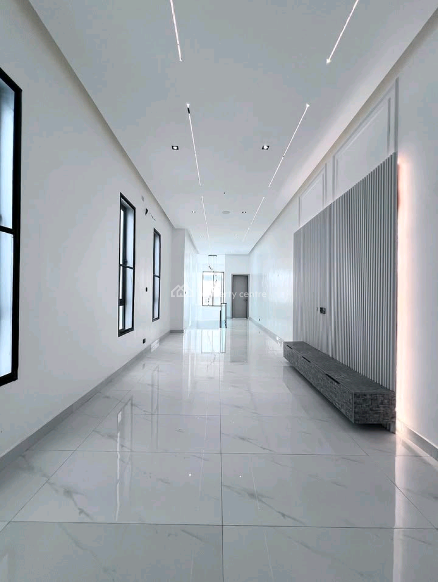N330m Ikota Lekki Luxurious Duplex with Swimming*   5bedrooms Full, Ikota, Lekki, Lagos, House for Sale