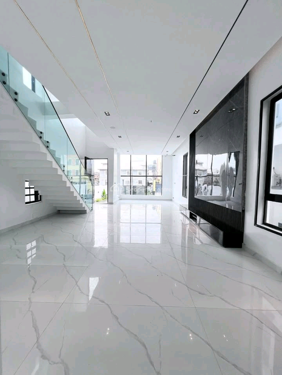 N330m Ikota Lekki Luxurious Duplex with Swimming*   5bedrooms Full, Ikota, Lekki, Lagos, House for Sale