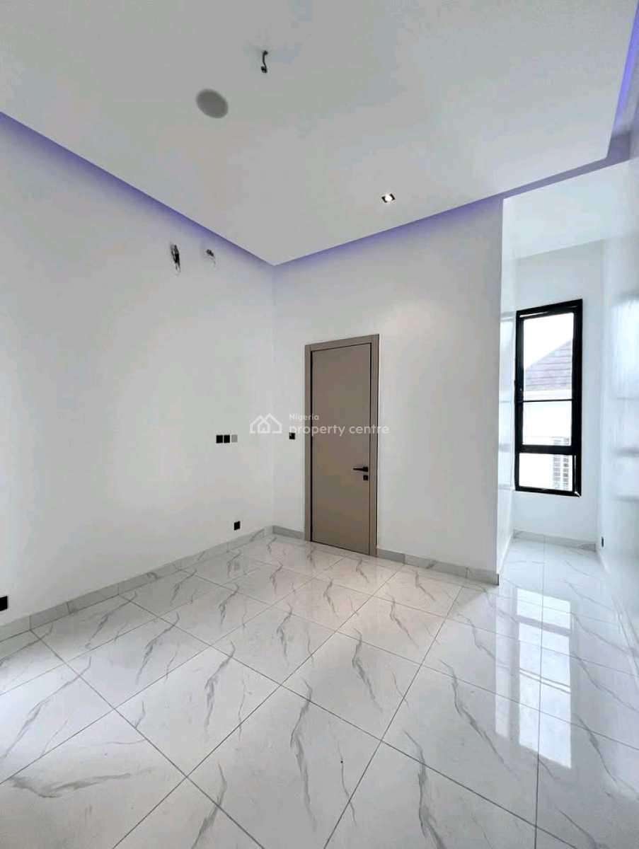 N330m Ikota Lekki Luxurious Duplex with Swimming*   5bedrooms Full, Ikota, Lekki, Lagos, House for Sale