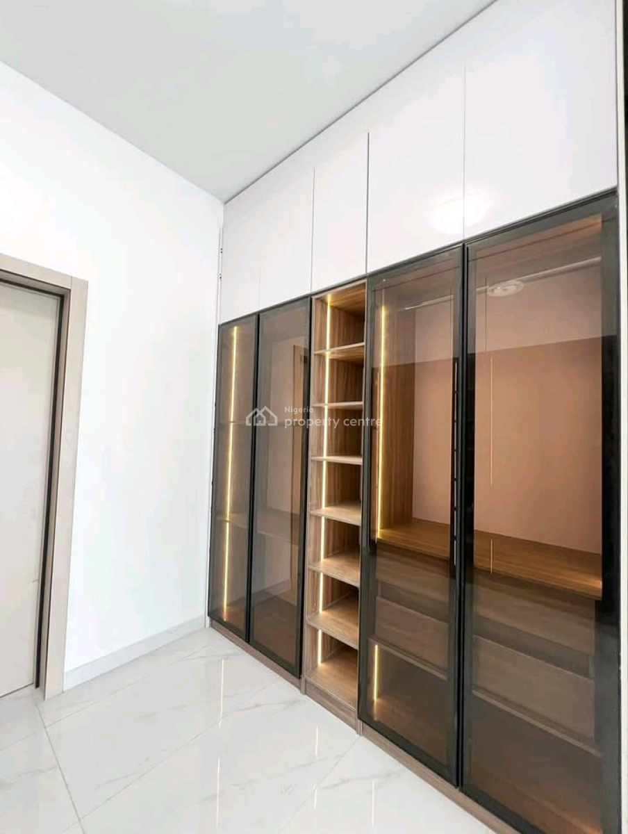 N330m Ikota Lekki Luxurious Duplex with Swimming*   5bedrooms Full, Ikota, Lekki, Lagos, House for Sale
