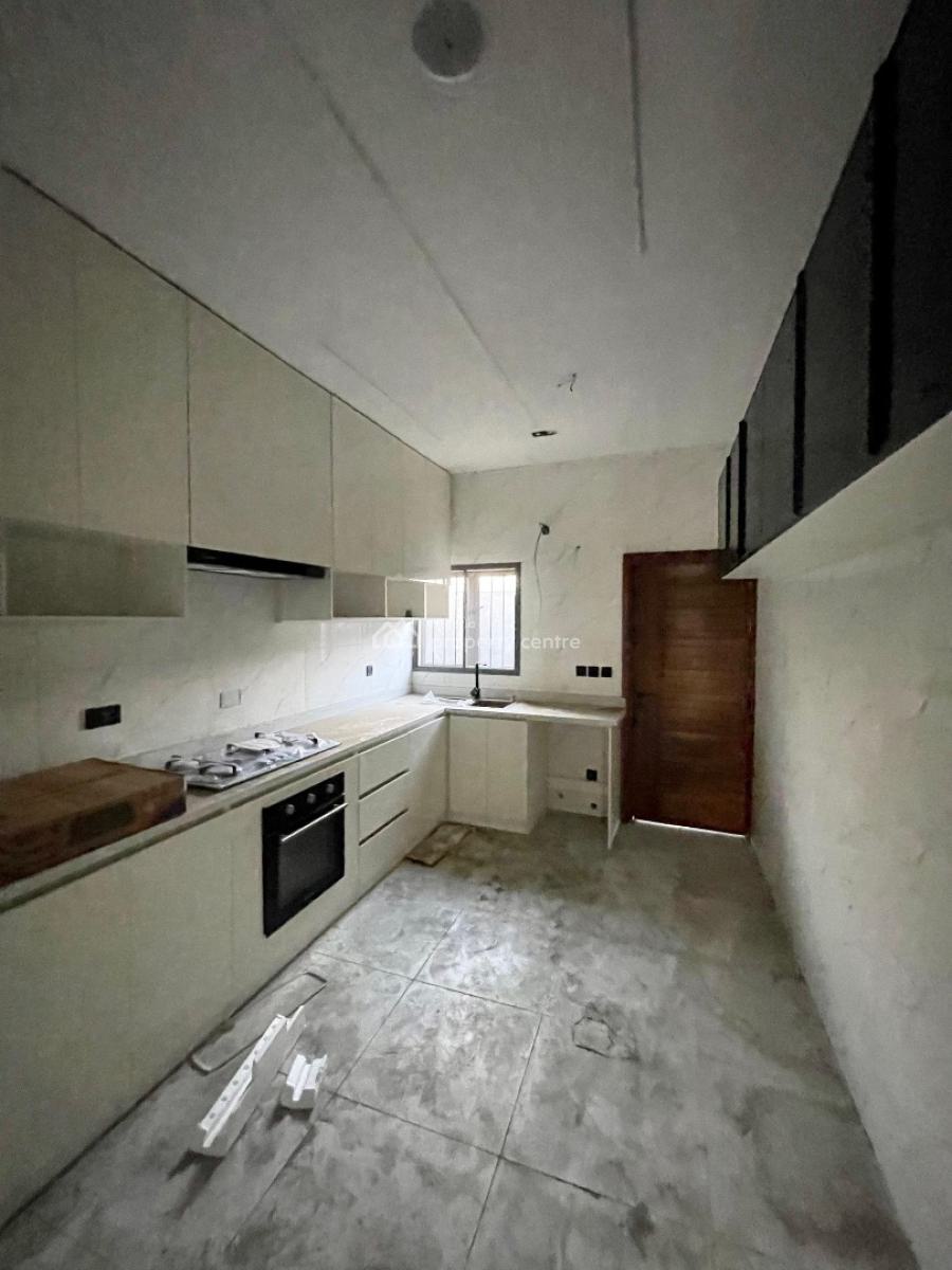 Well-built 4-bedroom Terrace Duplex with Bq, Off Freedom Way, Lekki Phase 1, Lekki, Lagos, Terraced Duplex for Sale
