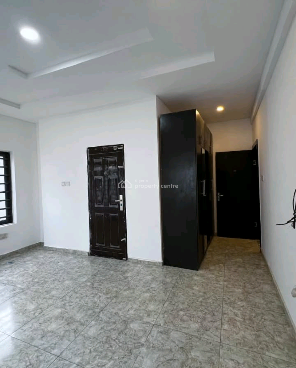 3 Bedroom Apartmentming Pool for  Locatio, Ikoyi, Lagos, Flat / Apartment for Sale