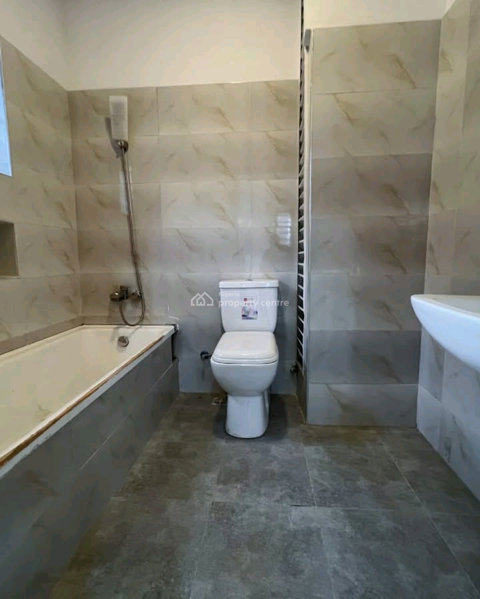 3 Bedroom Apartmentming Pool for  Locatio, Ikoyi, Lagos, Flat / Apartment for Sale
