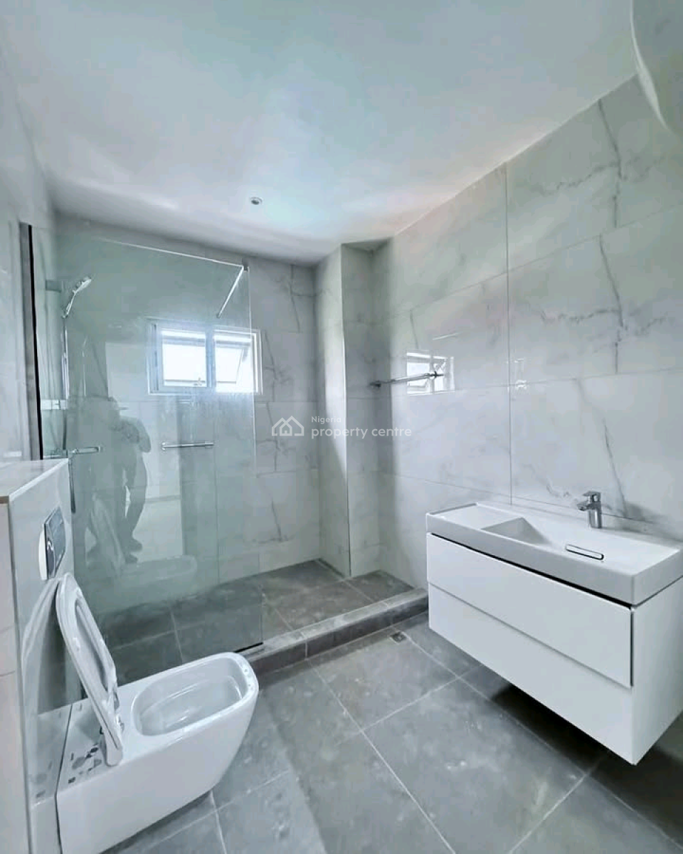 3 Bedroom Apartmentming Pool for  Locatio, Ikoyi, Lagos, Flat / Apartment for Sale