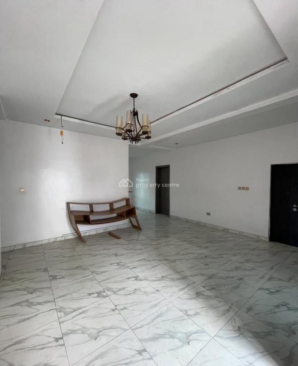 3 Bedroom Apartment in a Secured Neighborhood, Ikate, Lekki, Lagos, Flat / Apartment for Rent