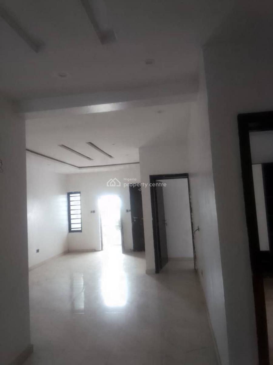 6 Units of 3-bedroom Luxury Flats with Bq, Periwinkle Estate, Lekki Phase 1, Lekki, Lagos, Block of Flats for Sale