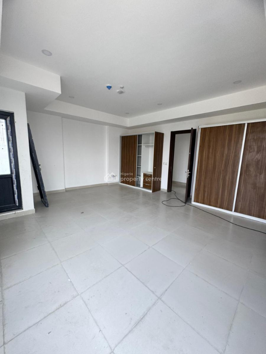 3 Bedroom Apartment with a General Swimming Pool, Lekki Phase 1, Lekki Phase 1, Lekki, Lagos, Block of Flats for Sale