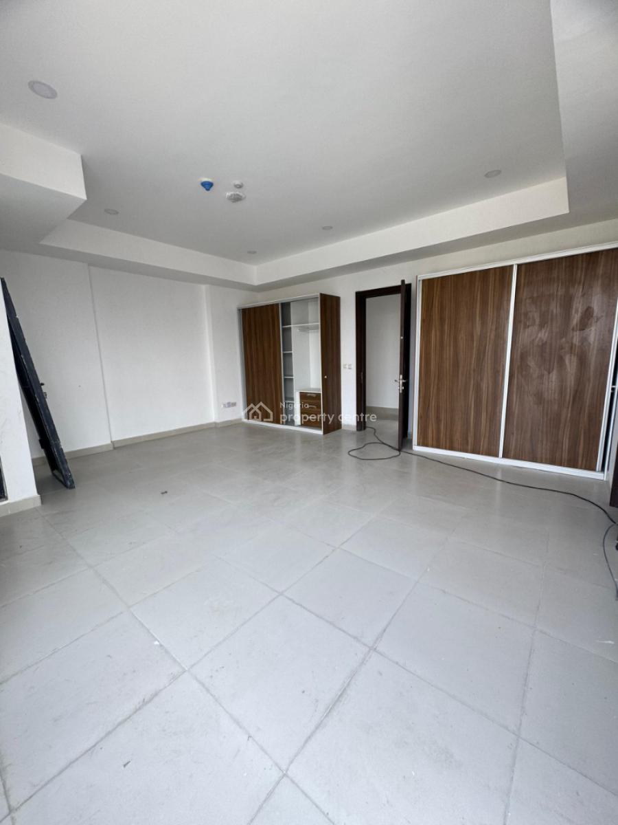 3 Bedroom Apartment with a General Swimming Pool, Lekki Phase 1, Lekki Phase 1, Lekki, Lagos, Block of Flats for Sale