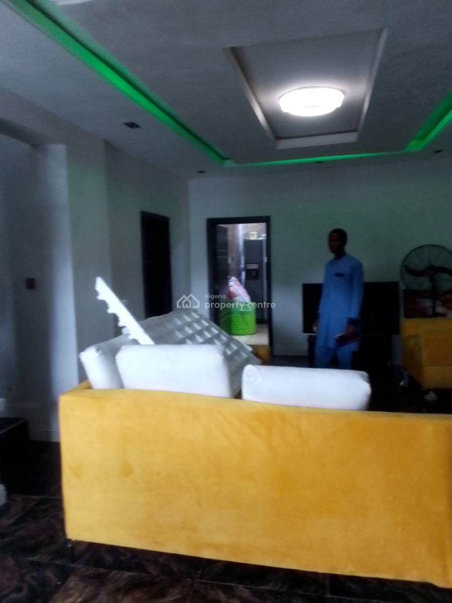 Relatively New and Spacious 4bedroom Duplex at Anthony, Maryland Anthony, Anthony, Maryland, Lagos, Semi-detached Duplex for Sale