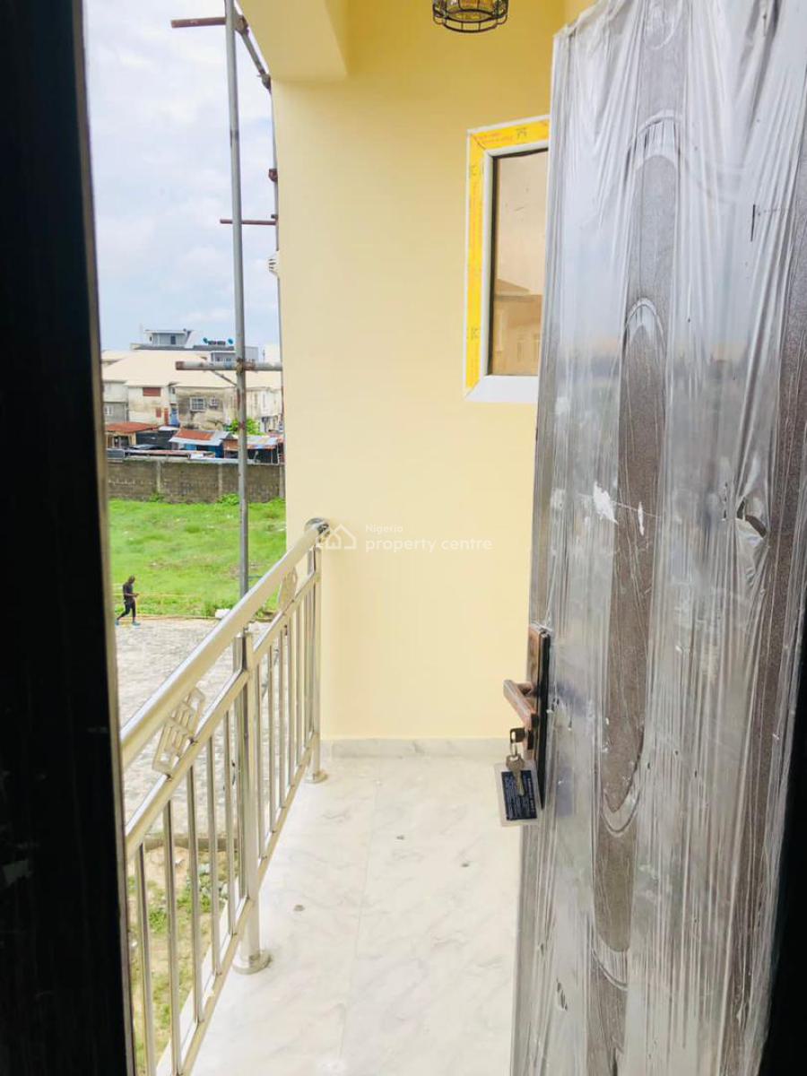 Lovely Terrace Duplex in a Decent Location, Mobil Road, Ilaje, Ajah, Lagos, Terraced Duplex for Rent