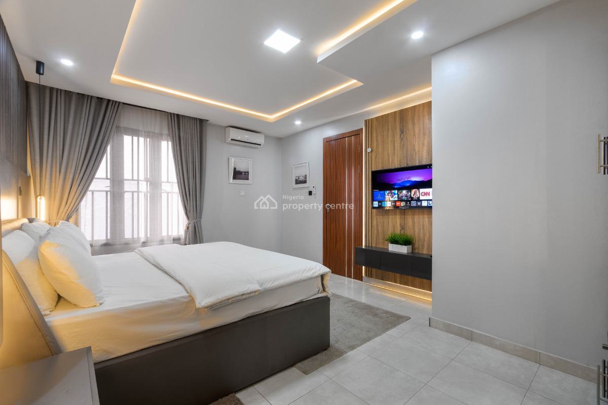 Exotic Three(3) Beds Apartment with Solar Inverter, Ps5 & Wine Bar, Located at Parkland Court, Ikate, Ikate, Lekki, Lagos, Flat / Apartment for Rent