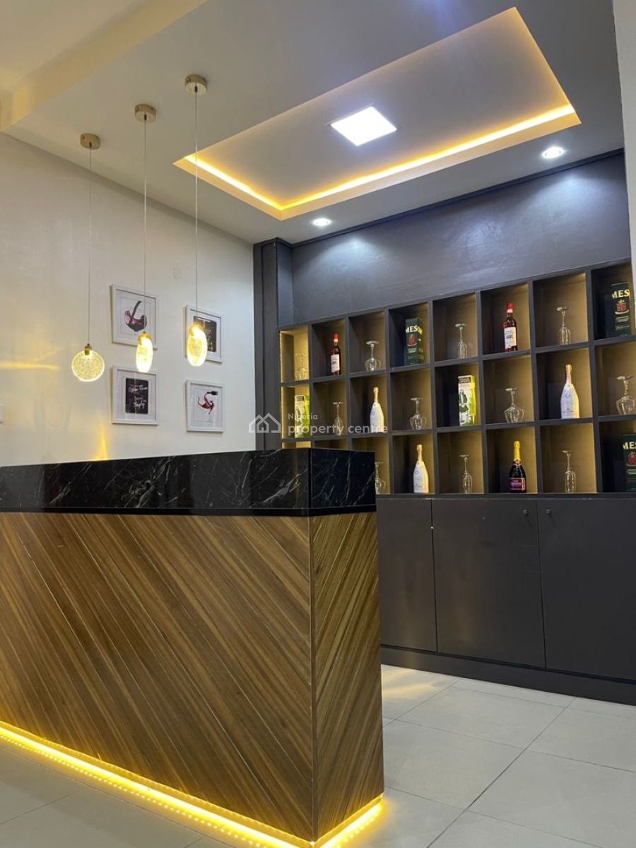 Exotic Three(3) Beds Apartment with Solar Inverter, Ps5 & Wine Bar, Located at Parkland Court, Ikate, Ikate, Lekki, Lagos, Flat / Apartment for Rent