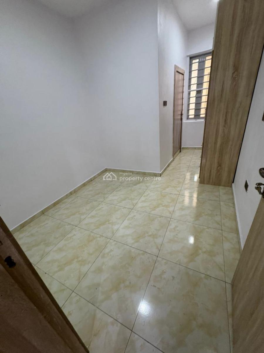 Spacious Room Upstairs, Before Orchid Roundabout, Lekki, Lagos, Self Contain (single Rooms) for Rent